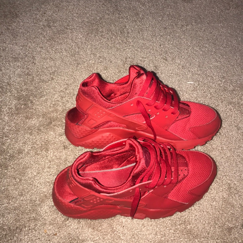 Size 6 huaraches